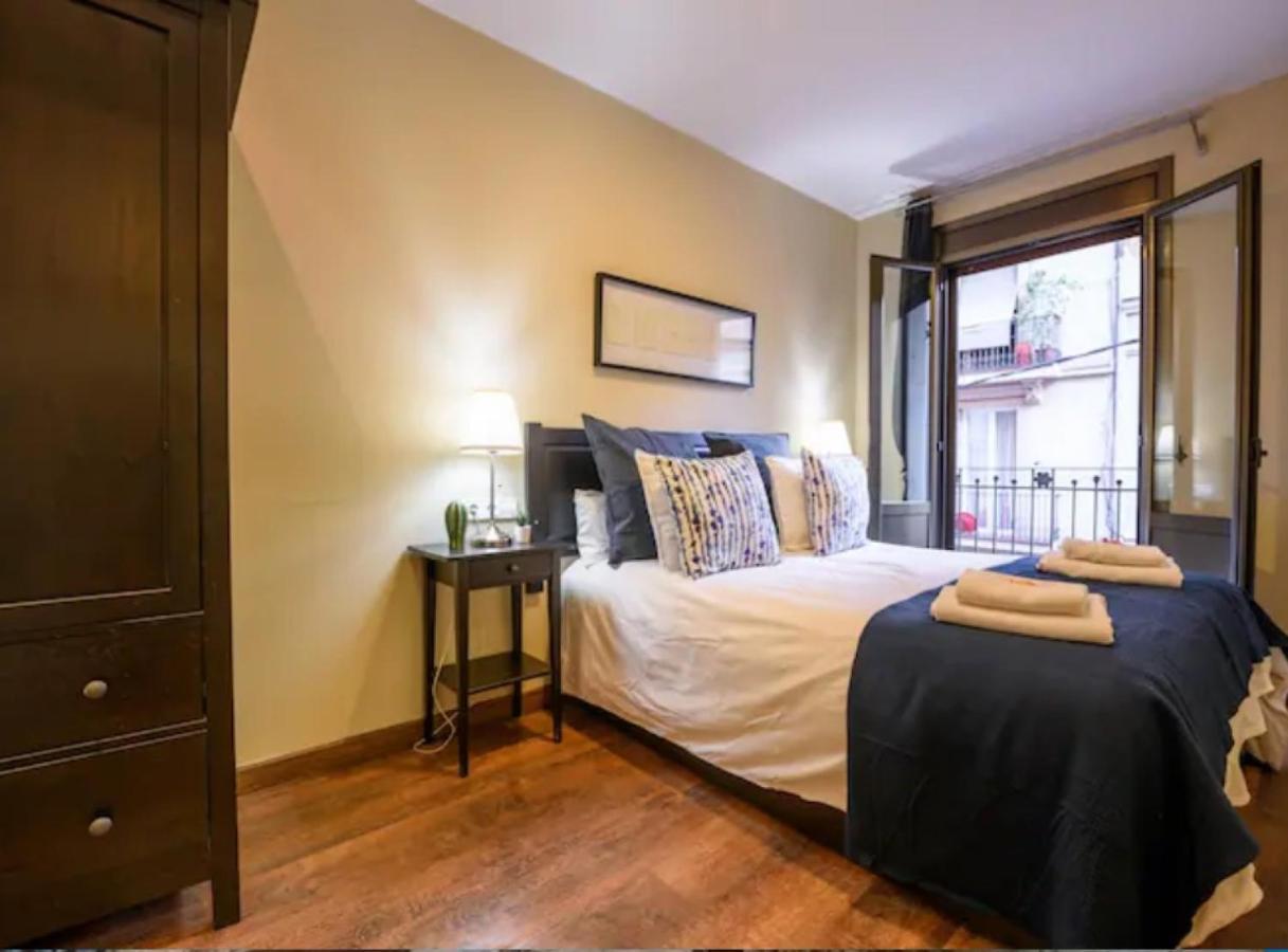 Ramblasrentals Cozy Renovated 2Br With Balcony Lift 20M Rambla - Parking - Wifi برشلونة المظهر الخارجي الصورة
