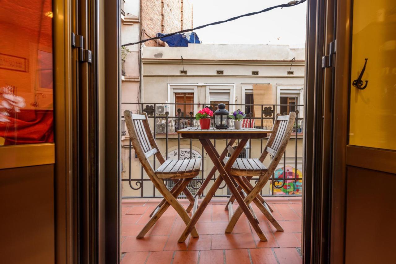 Ramblasrentals Cozy Renovated 2Br With Balcony Lift 20M Rambla - Parking - Wifi برشلونة المظهر الخارجي الصورة