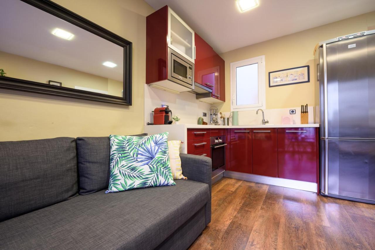 Ramblasrentals Cozy Renovated 2Br With Balcony Lift 20M Rambla - Parking - Wifi برشلونة المظهر الخارجي الصورة